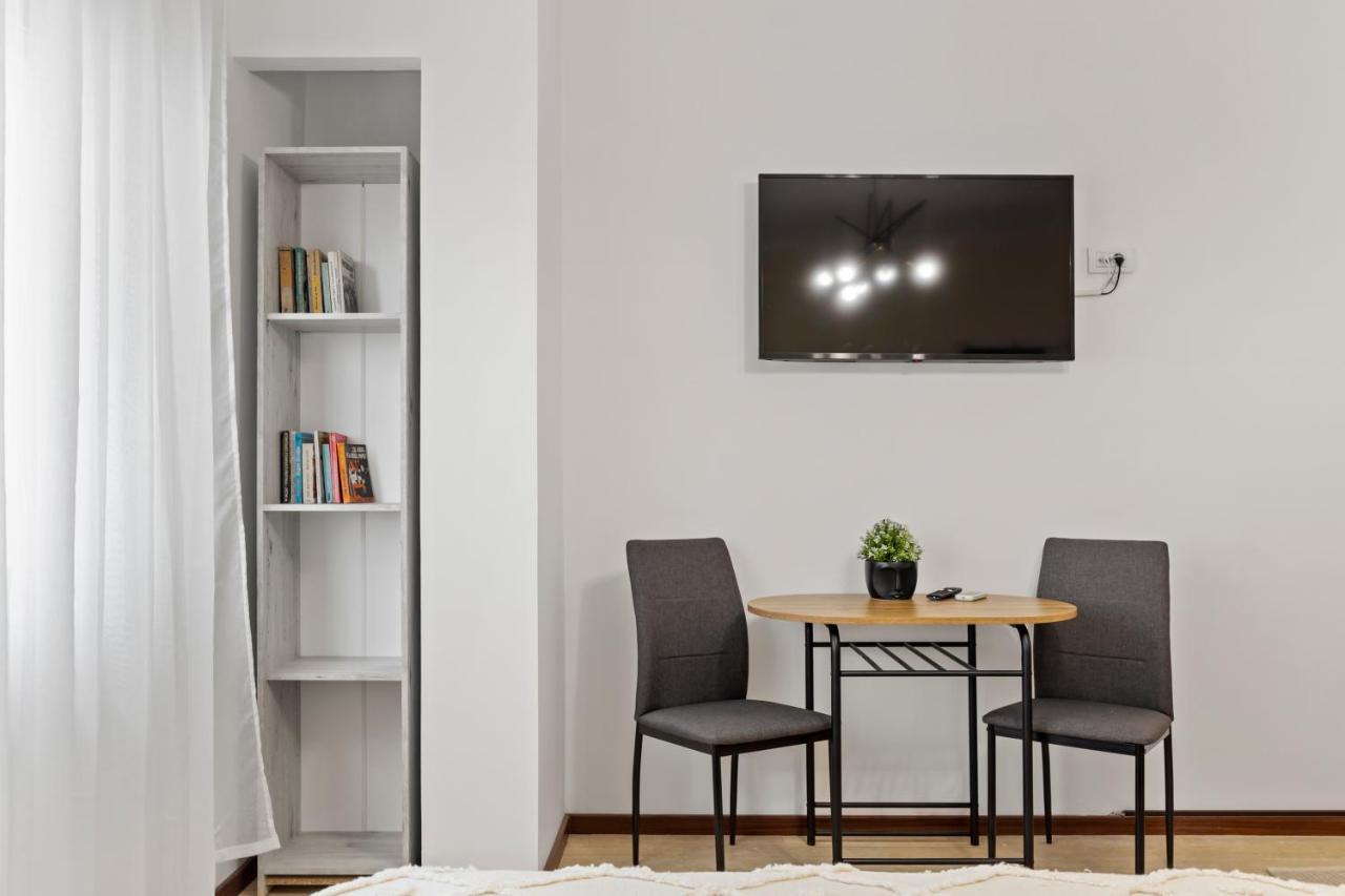 Upscale Studio, Walking Distance From The Old Town Bukarest Exterior foto
