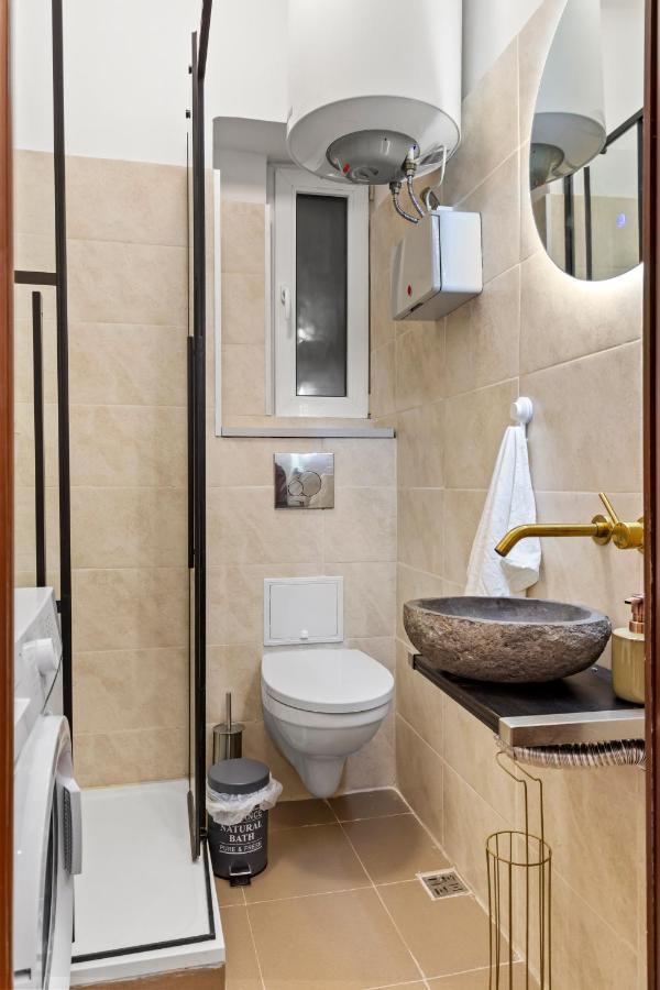 Upscale Studio, Walking Distance From The Old Town Bukarest Exterior foto